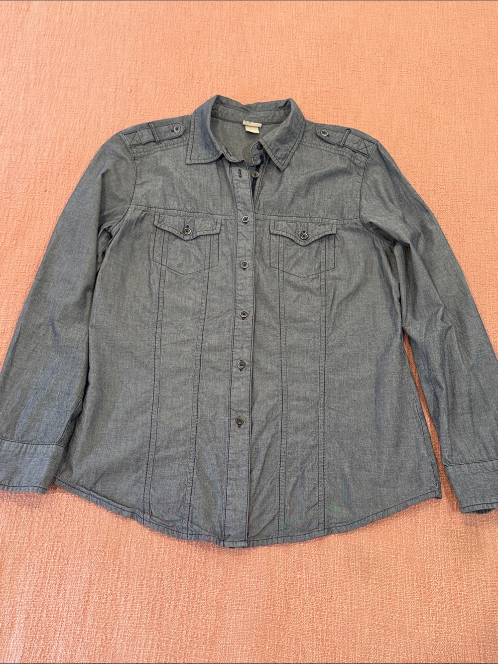 Organic cotton MEC large Women's Chambray denim Button-Down Shirt in Blue